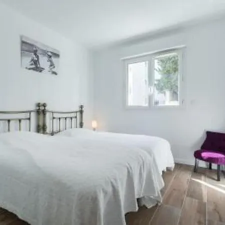 Croisette Serenity: Modern 3-bed Cannes